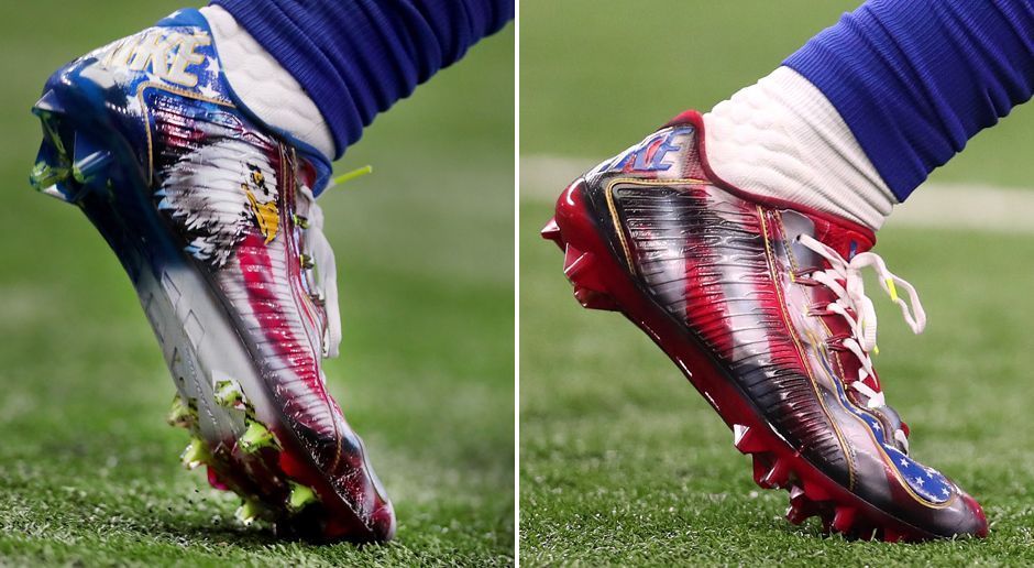 
                <strong>Odell Beckham und Victor Cruz</strong><br>
                Eine Ausnahme machte die NFL bei Spielern, die zum Jahrestag des New-York-Attentats vom 11. September 2001 Schuhe trugen, die den Helfern und Verstorbenen gedenken. So kamen sowohl Odell Beckham Jr (li.) als auch Victor Cruz (re.) ohne Strafen davon.
              