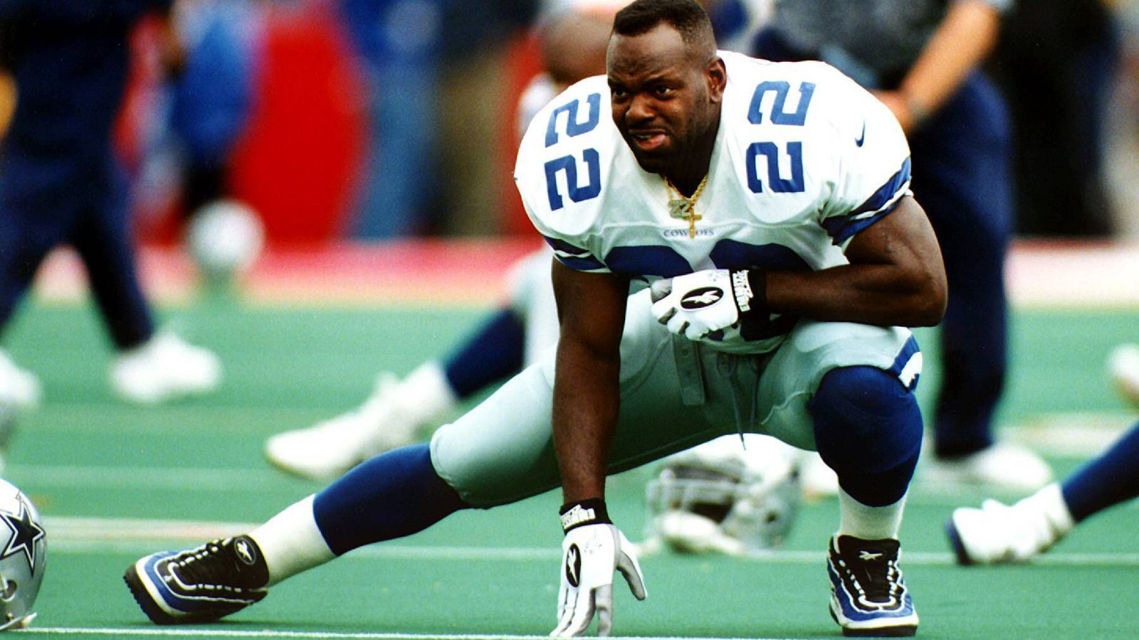 
                <strong>Meiste Rushing Touchdowns: Emmitt Smith (164)</strong><br>
                NFL: 1990 bis 2004 - Teams: Dallas Cowboys, Arizona Cardinals - Platz 2: LaDainien Tomlinson: (145), Platz 3: Marcus Allen (123)
              