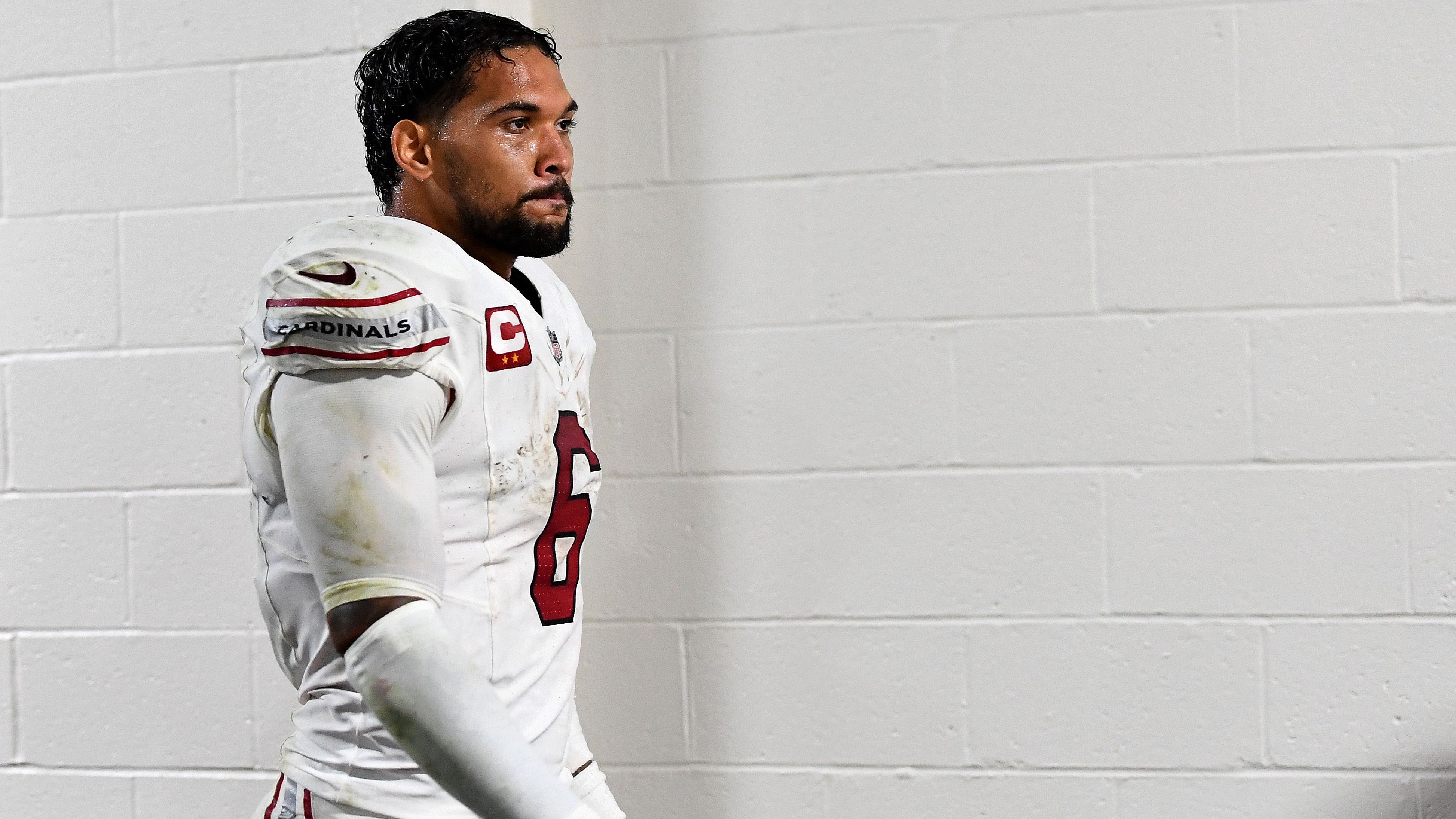 <strong>Arizona Cardinals</strong><br>Locker Room: F<br>Training Room: C-