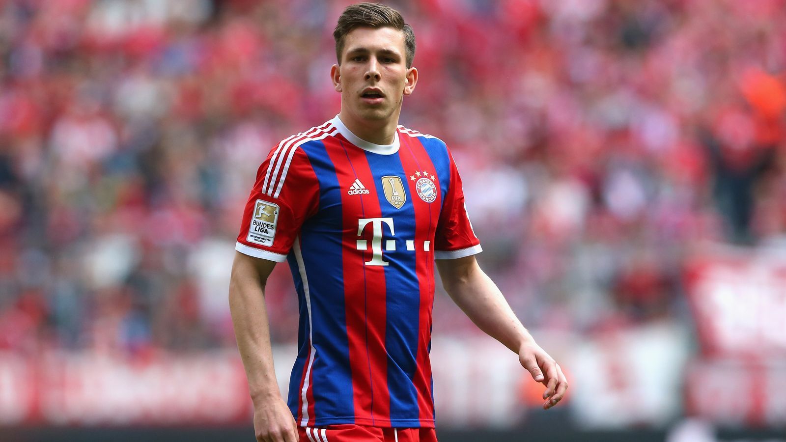 
                <strong>Pierre-Emile Höjbjerg</strong><br>
                Unter Jupp Heynckes debütierte Pierre-Emile Höjbjerg im April 2013 mit gerade einmal 17 Jahren in der Bundesliga, viele Experten prophezeihten dem Dänen eine ganz große Karriere. Nach dem Premieren-Auftritt folgten in den weiteren Jahren jedoch nur noch 24 weitere Einsätze des Mittelfeldspielers für den FC Bayern - der große Durchbruch blieb also aus. Nach Leihen zu Augsburg und Schalke verließ Höjbjerg den FCB im Juli 2016 in Richtung FC Southampton.
              