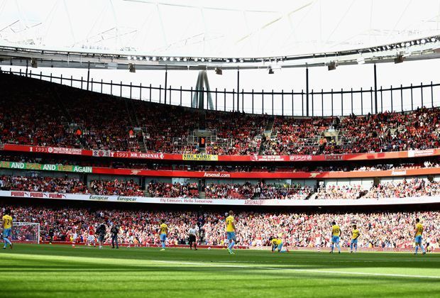 
                <strong>Ausbildungsstätte Southampton</strong><br>
                Nun wartet am Dienstag das Fünftrunden-Duell im Capital One Cup mit dem FC Arsenal im Emirates Stadium. Auch die Londoner hat der Klub aus dem Süden Englands hinter sich gelassen.
              