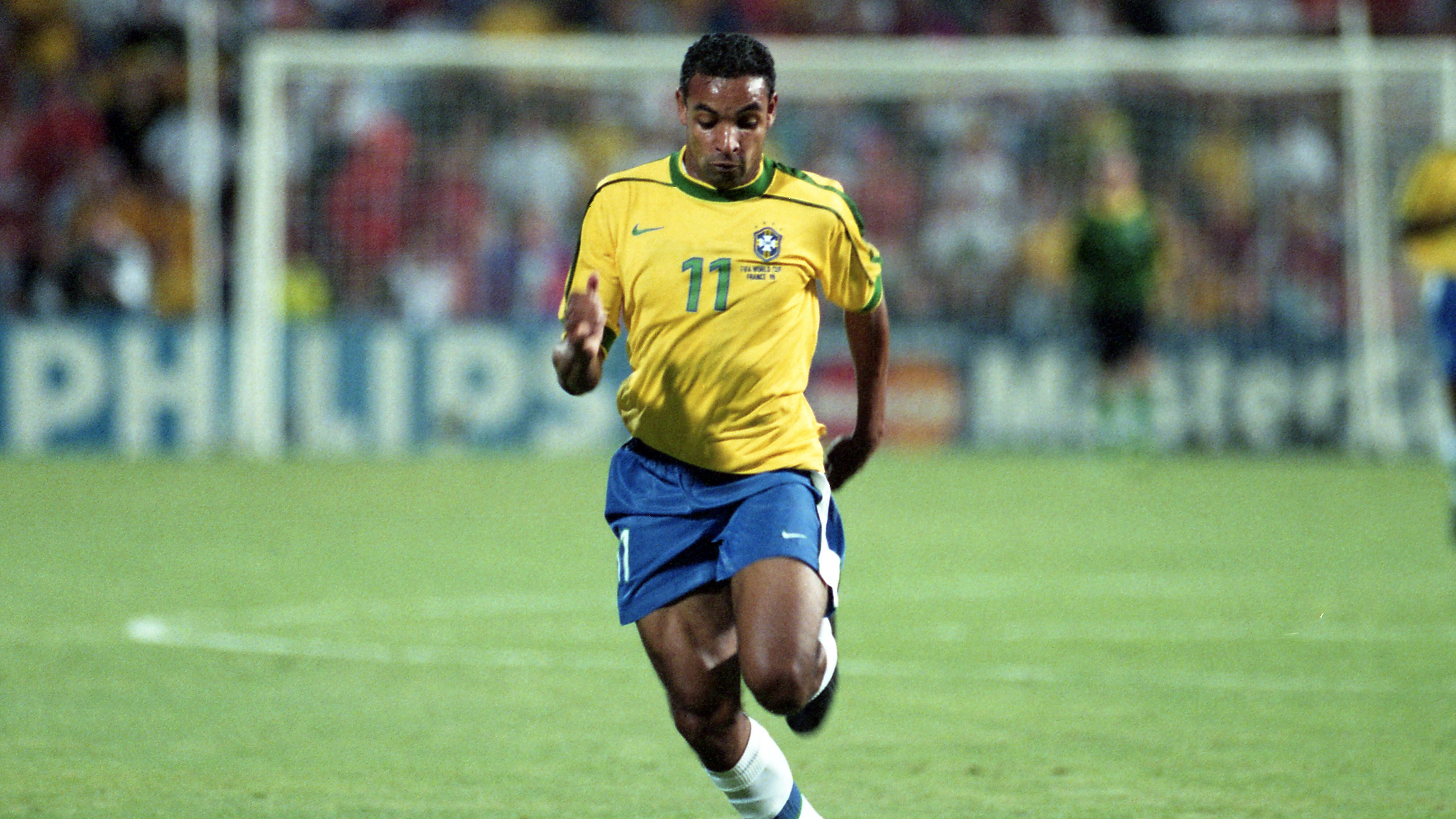 <strong>Brasilien: Emerson (Kapitän)</strong><br>Alter: 47 Jahre<br>Position: Defensives Mittelfeld<br>Klubs: u.a. Bayer Leverkusen, Real Madrid, AS Rom