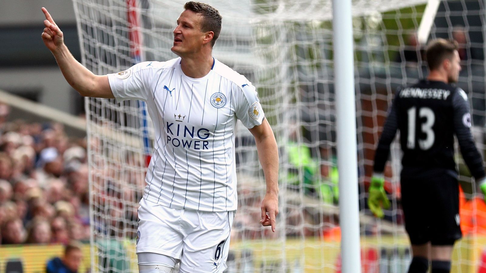 
                <strong>Platz 6 - Robert Huth</strong><br>
                Premier-League-Tore: 21 - Premier-League-Spiele: 322 - Vereine: Leicester City, Stoke City, FC Middlesbrough, FC Chelsea
              