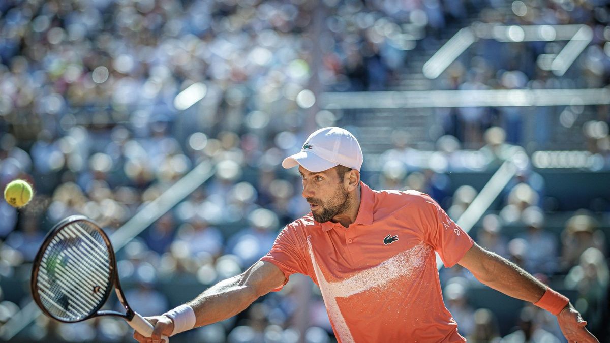 Als dritter Spieler gelingen Djokovic 100 Titel