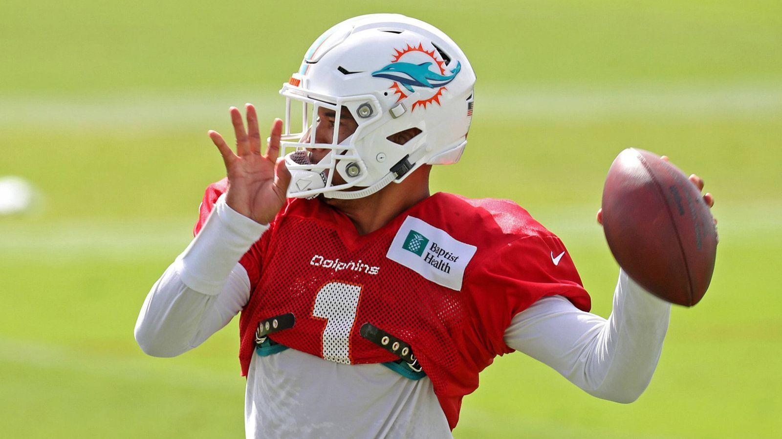 
                <strong>12. Tua Tagovailoa</strong><br>
                - Team: Miami Dolphins- Position: Quarterback
              