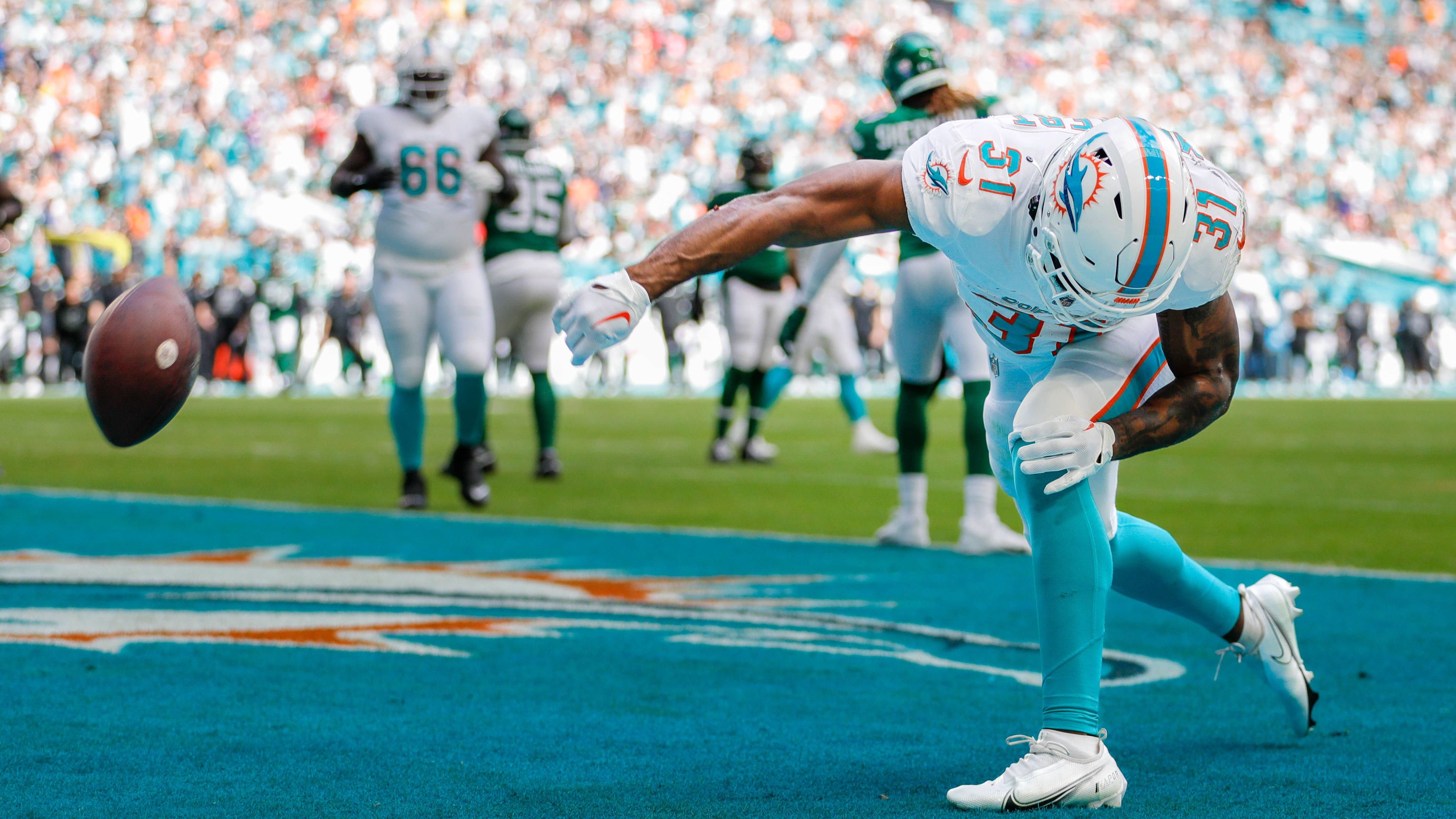 <strong>Miami Dolphins: 13 Spieler</strong><br>Raheem Mostert (21), Tyreek Hill (13), De'Von Achane (11), Jaylen Waddle (4), Cedrick Wilson Jr. (3), Salvon Ahmed (2), Jerome Baker (1), Braxton Berrios (1), Robbie Chosen (1), River Cracraft (1), Jevon Holland (1), Zach Sieler (1), Andrew Van Ginkel (1)