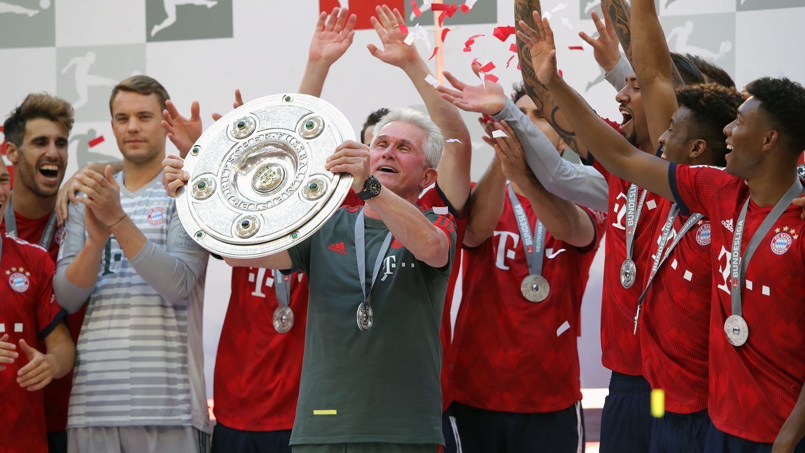 
                <strong>FC Bayern München (Deutschland)</strong><br>
                Durchschnittsalter der eingesetzten Spieler: 27,82 Jahre
              