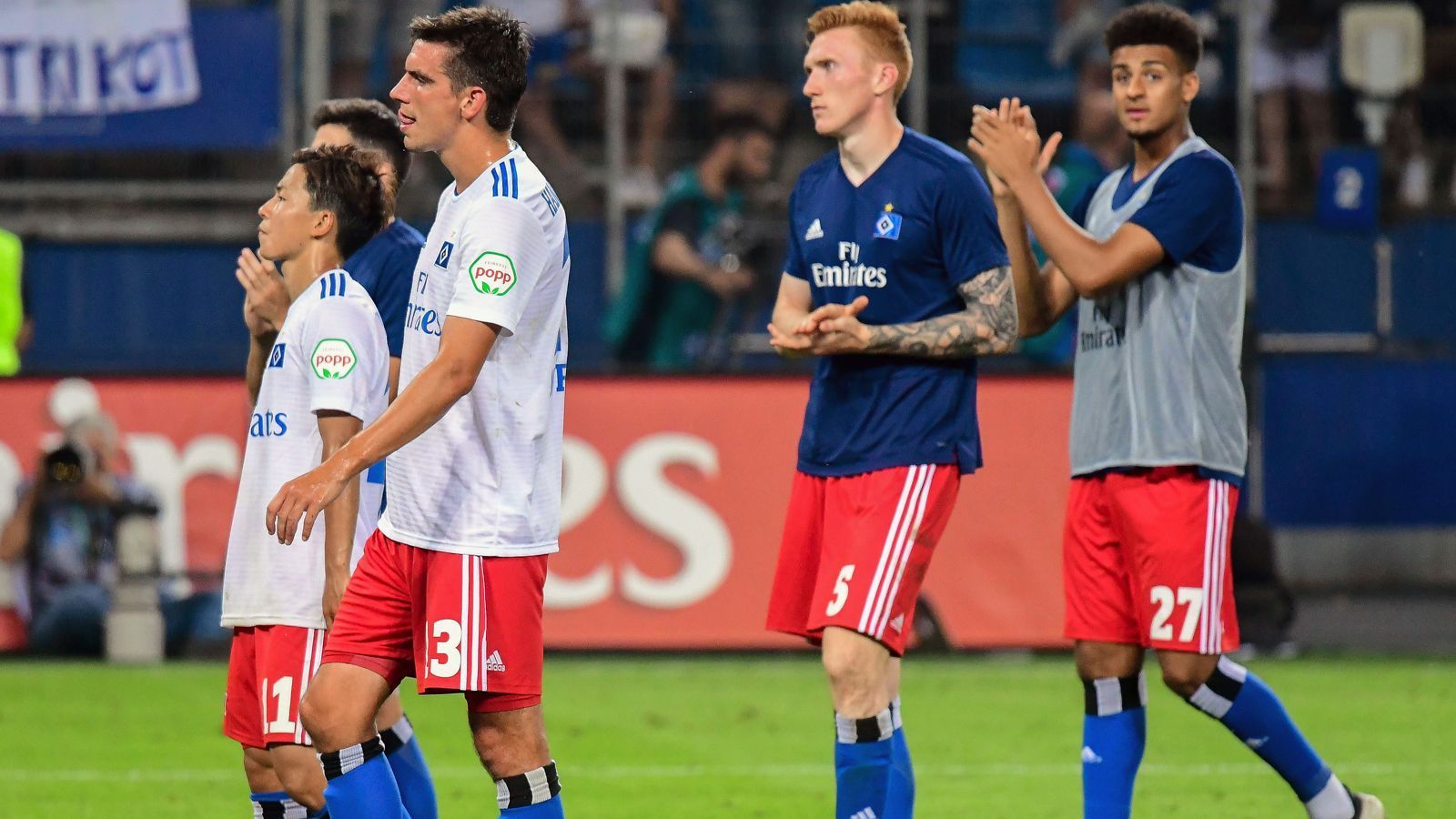 
                <strong>Platz 32 - Hamburger SV</strong><br>
                Abgestiegen. Nicht sonderlich beliebt. Und damit wieder am unteren Ende der Tabelle. Platz 32 - 45,83 Prozent der Befragten sehen den Hamburger SV als "sympathisch" an.
              