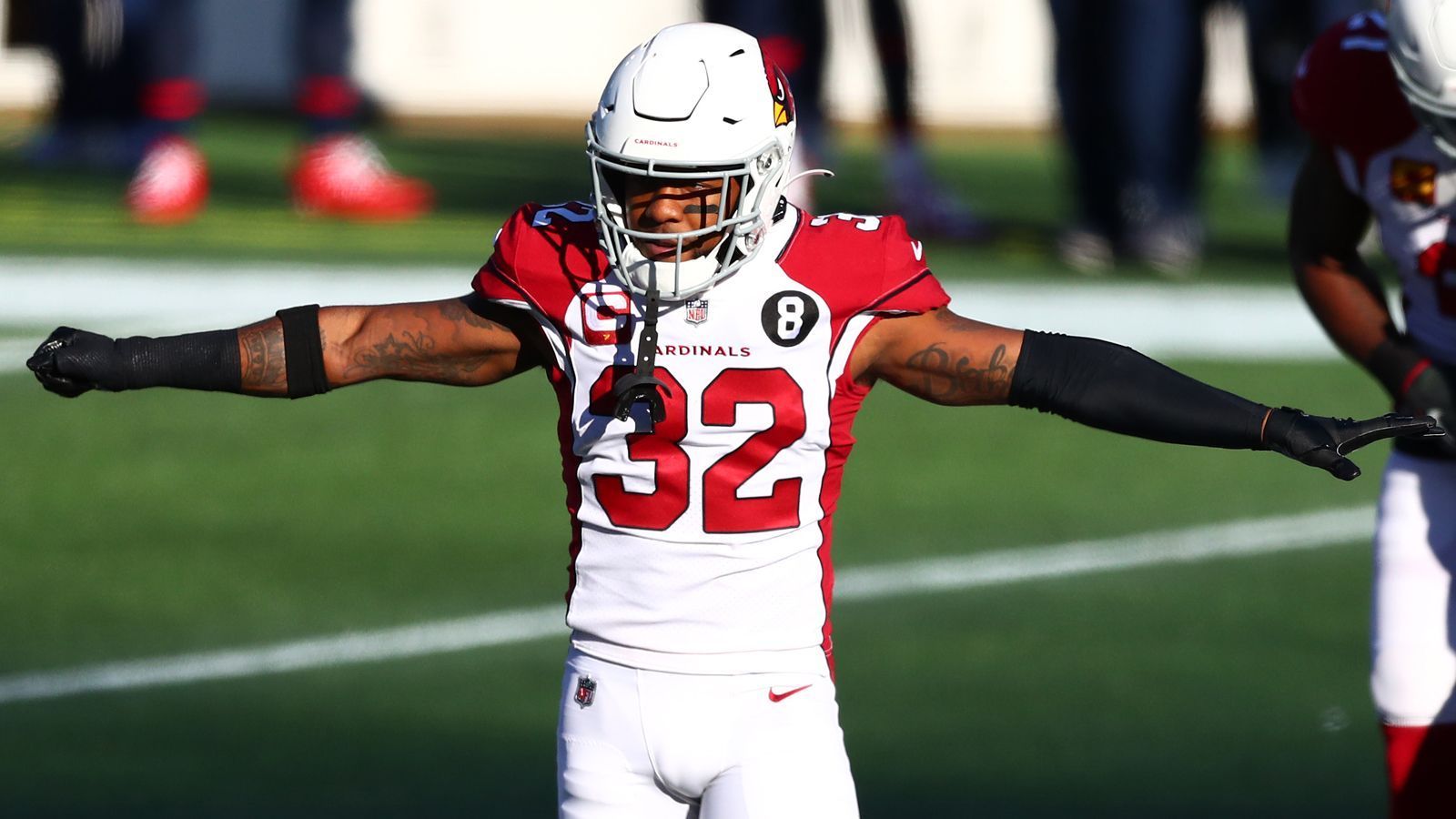 
                <strong>Defense: Strong Safeties</strong><br>
                Budda Baker, Arizona Cardinals (im Bild) - Jamal Adams, Seattle Seahawks
              
