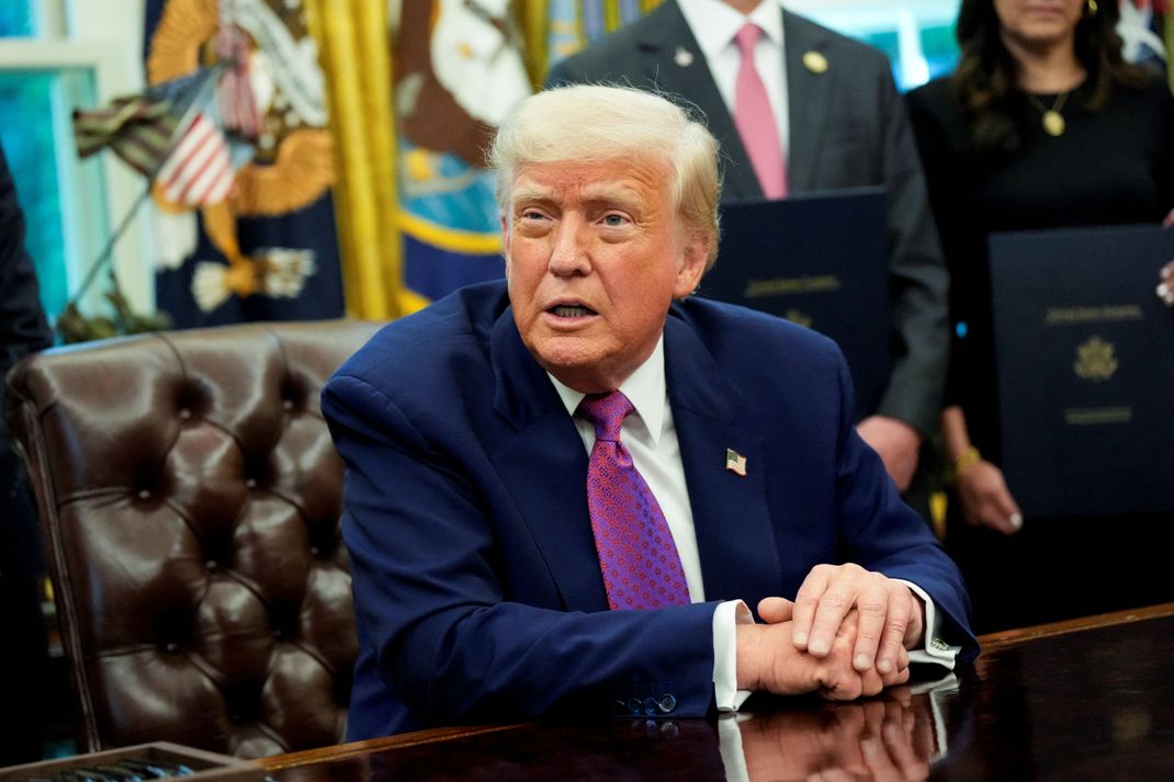 US-Präsident Trump (Bild) wird im Oval Office weitere Dekrete unterzeichnen. (Archivbild)