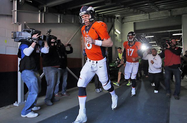 
                <strong>AFC Championship Game: Denver Broncos - New England Patriots</strong><br>
                Der Einlauf des Superstars: Denvers Rekord-Quarterback Peyton Manning betritt entschlossen das Feld. Ob der Oldie gegen die Patriots an seine Form aus der Regular Season anknüpfen kann?
              