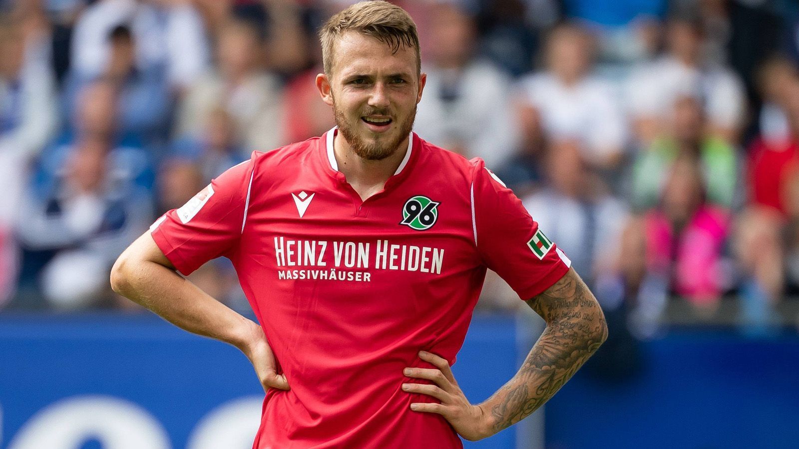 
                <strong>1. FC Köln</strong><br>
                Geliehene Spieler: KeineVerliehene Spieler: Jannes Horn (Hannover 96, Foto), Joao Queiros (willem II Tillburg), Yann Aurel Bisseck (Roda Kerkrade), Jan-Christoph Bartels (SV Wehen), Salih Özcan (Holstein Kiel), Tomas Ostrak (TSV Hartberg), Frederik Sörensen (Young Boys Bern)
              