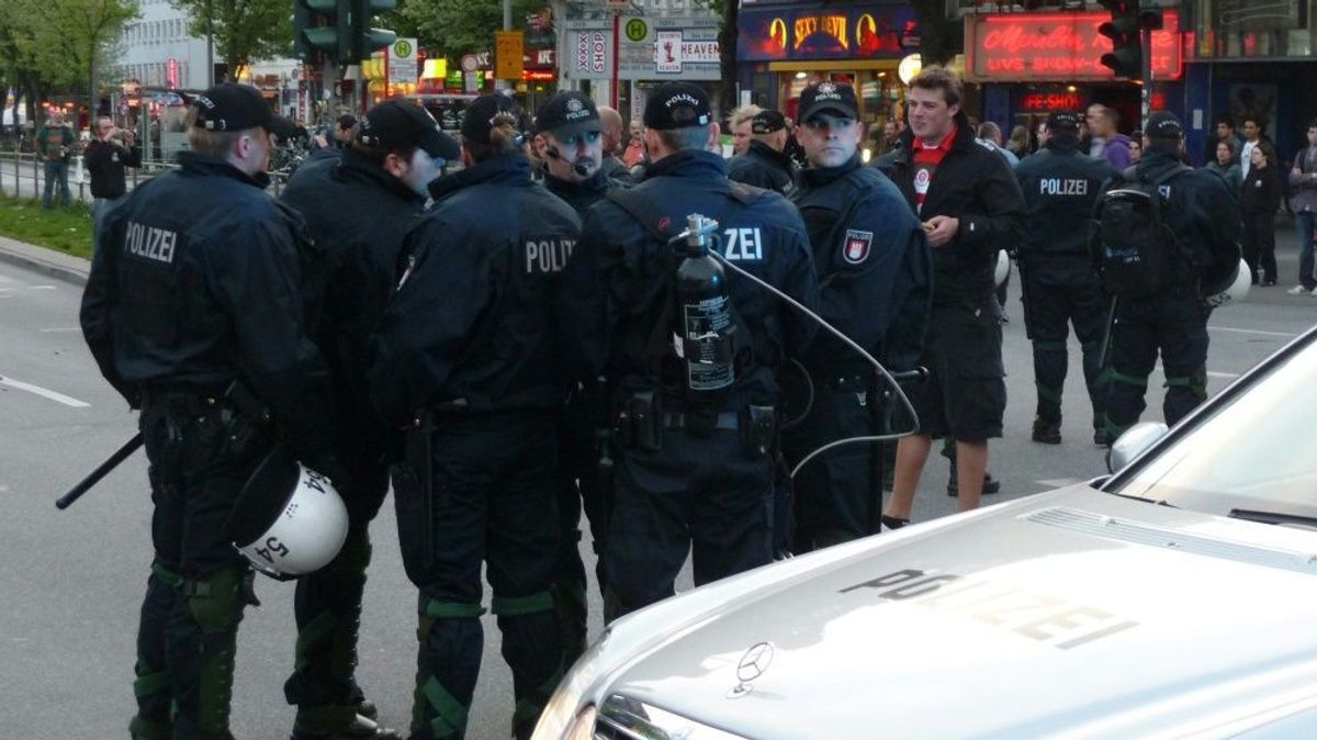 Es kam zu Ausschreitungen vor dem Hamburger Derby