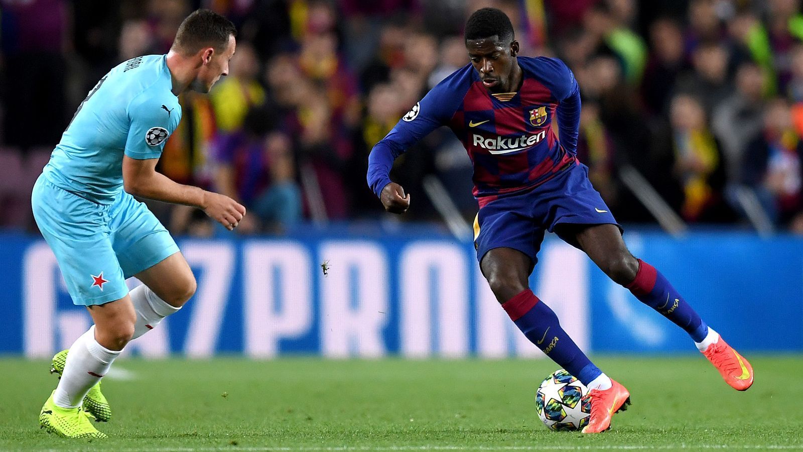 
                <strong>Ousmane Dembele (23)</strong><br>
                Ähnlich wie bei Umtiti steht auch dem früheren Dortmunder Ousmane Dembele seine Verletzungsanfälligkeit im Weg. Immerhin: In dieser Saison spielte er bereits sieben Mal, konnte immer wieder überzeugen und zumindest teilweise an seine starken BVB-Leistungen anknüpfen. Nach Informationen der "Mundo Deportivo" haben die Barca-Bosse dennoch das Vertrauen in Dembele verloren. Auch er soll vor seinem Vertragsende 2022 verkauft werden.
              