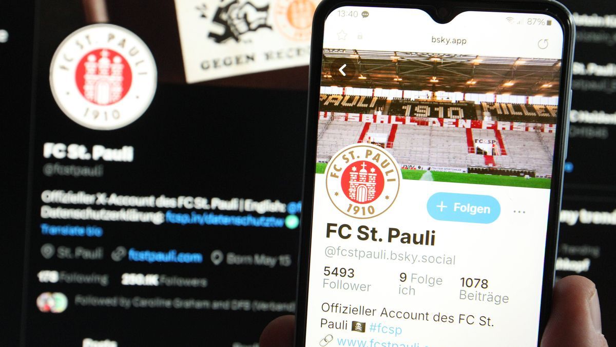 Auf einem Laptop wurde der Account des Fußball-Bundesligisten FC St. Pauli bei X vormals Twitter aufgerufen. Der Hamburger Verein teilte am Donnerstag via X mit, den Mikroblogging-Dienst des umstri...