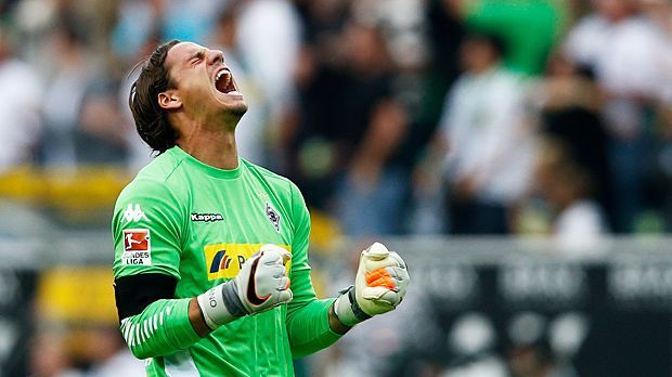 
                <strong>Yann Sommer</strong><br>
                Auch der Blick auf die vergangene Saison lohnt sich. Damals hatte die Borussia zum gleichen Zeitpunkt fünf Punkte auf dem Konto. Die Gladbacher waren mit zwei Unentschieden gegen den VfB Stuttgart und den SC Freiburg gestartet, dann folgte ein überzeugender 4:1-Sieg gegen Schalke.
              