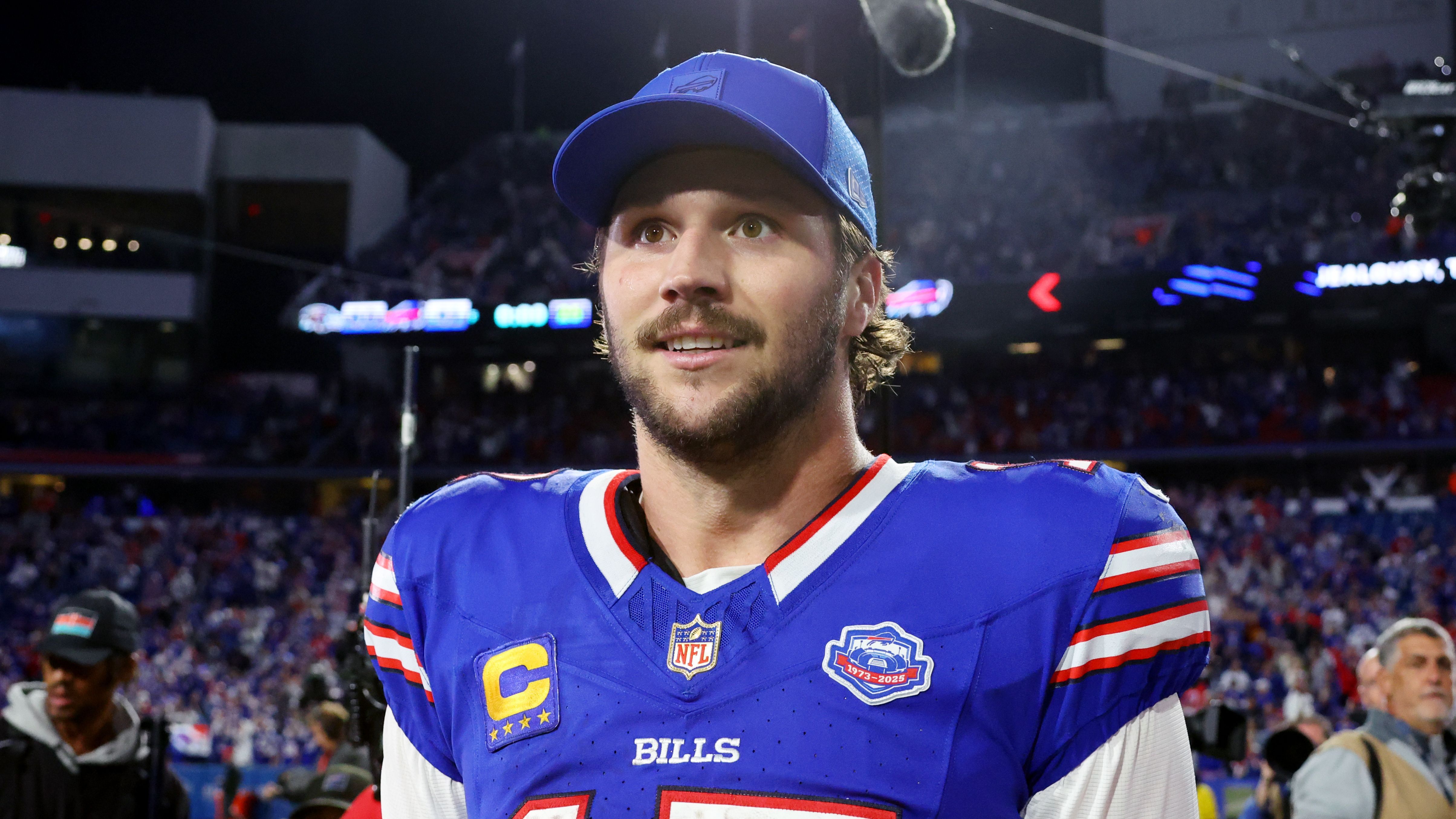 <strong>AFC Offense: Josh Allen (QB, Buffalo Bills)</strong> <br>394 Passing Yards,&nbsp;2 Passing Touchdowns,&nbsp;2 Rushing Touchdowns <br>Erster Spieler mit 250+ Passing Yards &amp; 2 Rushing TDs in einem Viertel