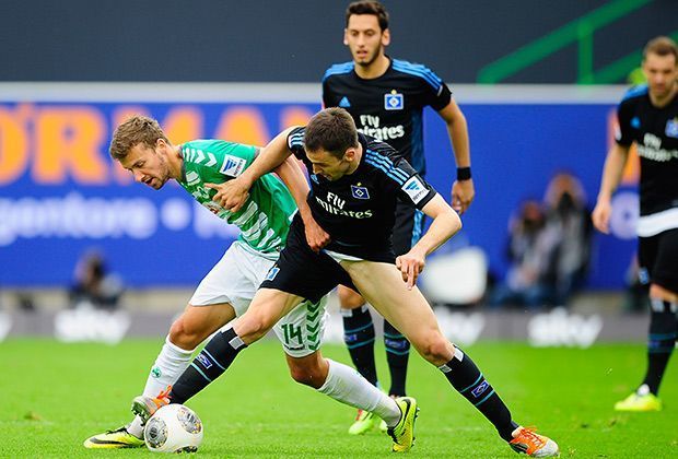 
                <strong>Greuther Fürth vs. Hamburger SV</strong><br>
                Die Partie lebt in der ersten Halbzeit eher vom Einsatz als von der fußballerischen Klasse. 
              