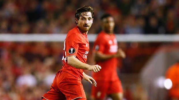 
                <strong>Joe Allen</strong><br>
                Joe Allen: Erst 21 Einsätze, nur zehn davon in der Premier League - für Allen läuft die Saison bisher alles andere als erfolgreich. Der Waliser spielt im Liverpool-Mittelfeld unter Jürgen Klopp keine Rolle mehr und gilt damit als einer der Top-Favoriten auf einen Wechsel. Angeblich könnte der 25-Jährige im Sommer zu Swansea City zurückkehren, wo er bereits bis zu seinem Transfer 2012 unter Vertrag stand. 
              