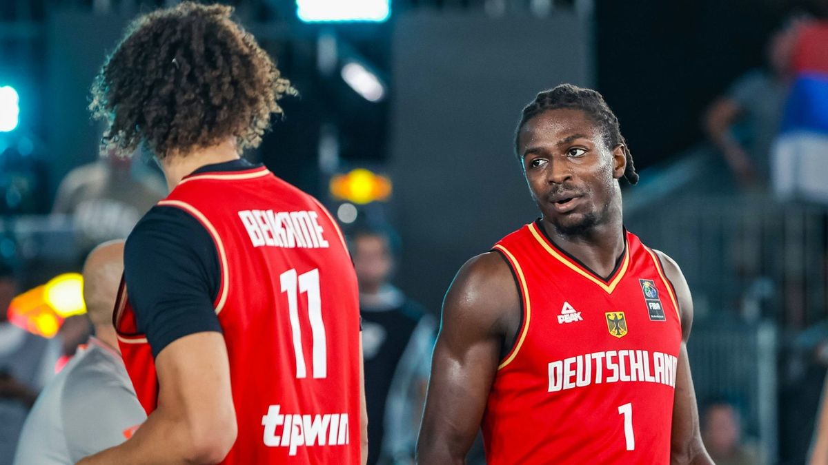 Weiter: Linus Beikame und Denzel Agyeman (r.)