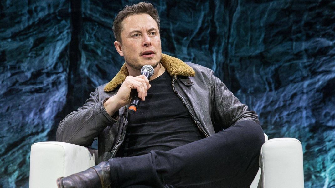 Elon Musk will den Chefposten bei Twitter in rund sechs Wochen räumen.