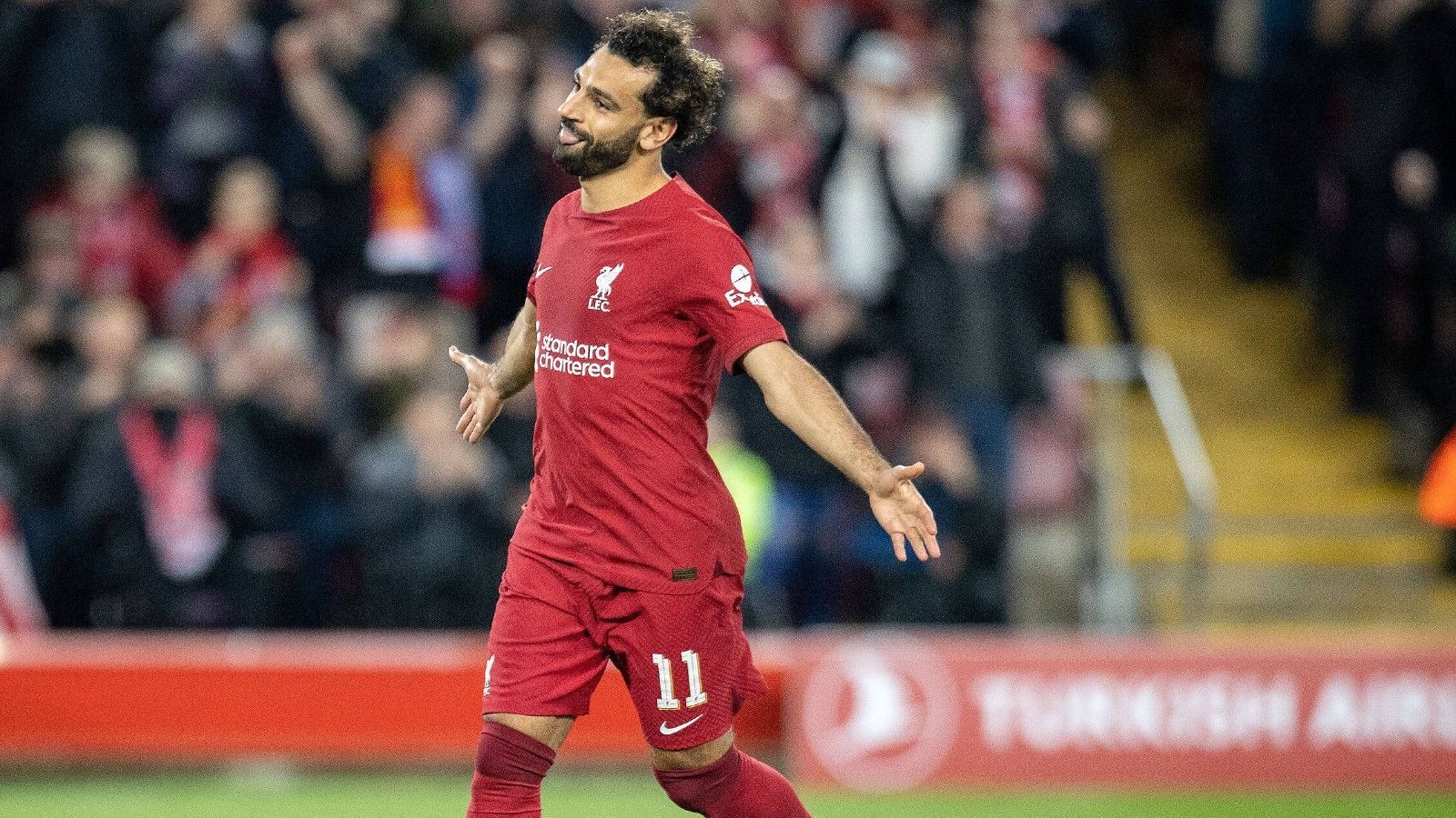 <strong>Platz 7: Mohamed Salah (FC Liverpool)</strong><br>
                Gesamt-Einnahmen 2023: 53&nbsp;Millionen US-Dollar<br>Gehalt: 35&nbsp;Millionen US-Dollar<br>Sponsoring-Einnahmen: 18&nbsp;Millionen US-Dollar