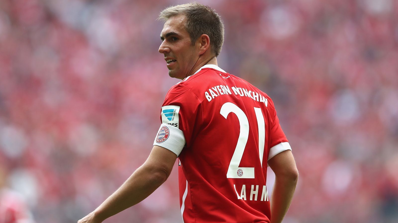 <strong>Platz 8: Philipp Lahm</strong><br>
                • Pflichtspiel-Einsätze für den FC Bayern: 517<br>• Pflichtspiel-Tore: 16