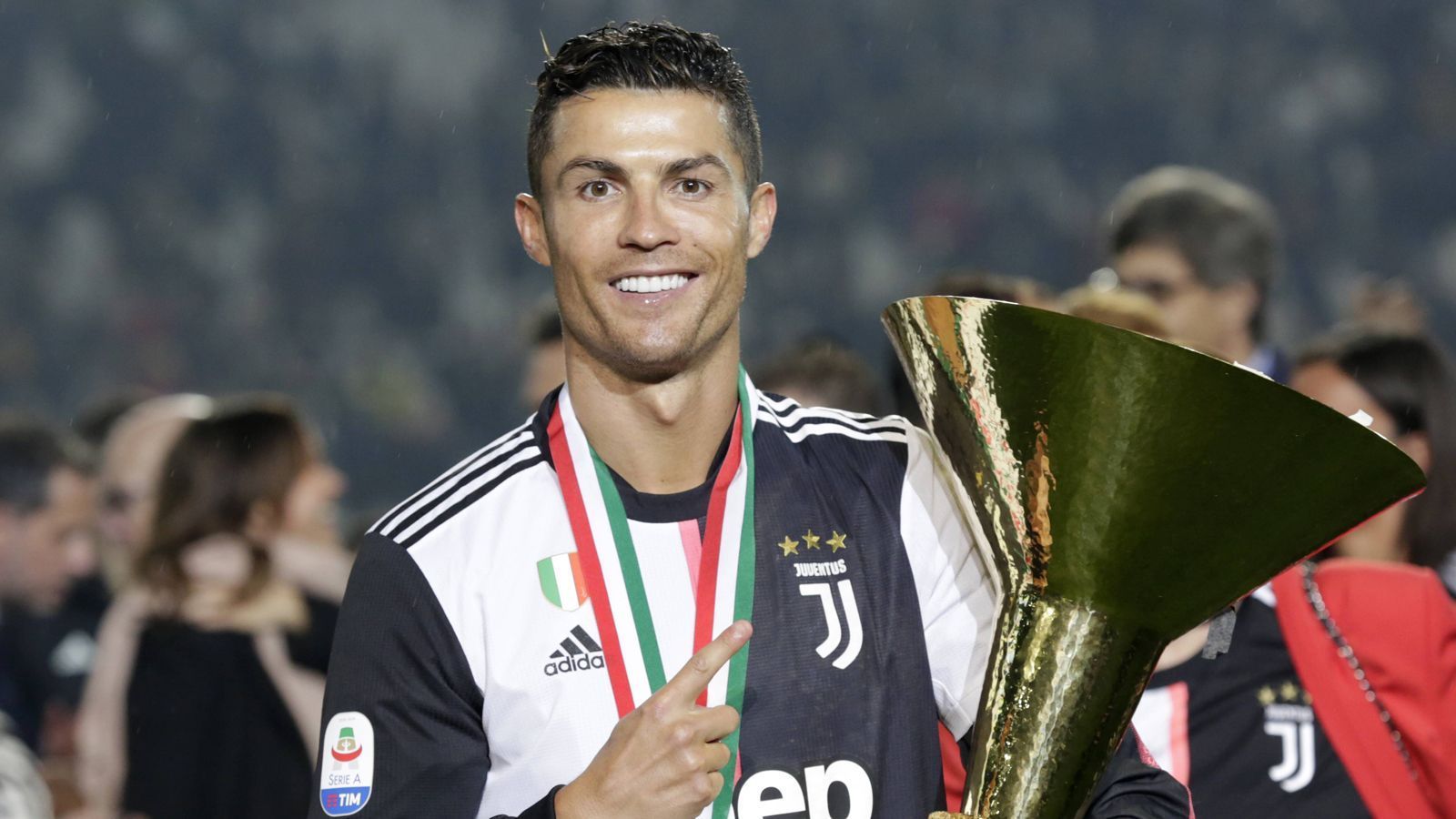 
                <strong>Platz 11: Juventus Turin</strong><br>
                Vereinswert: 1,852 Milliarden Euro.
              