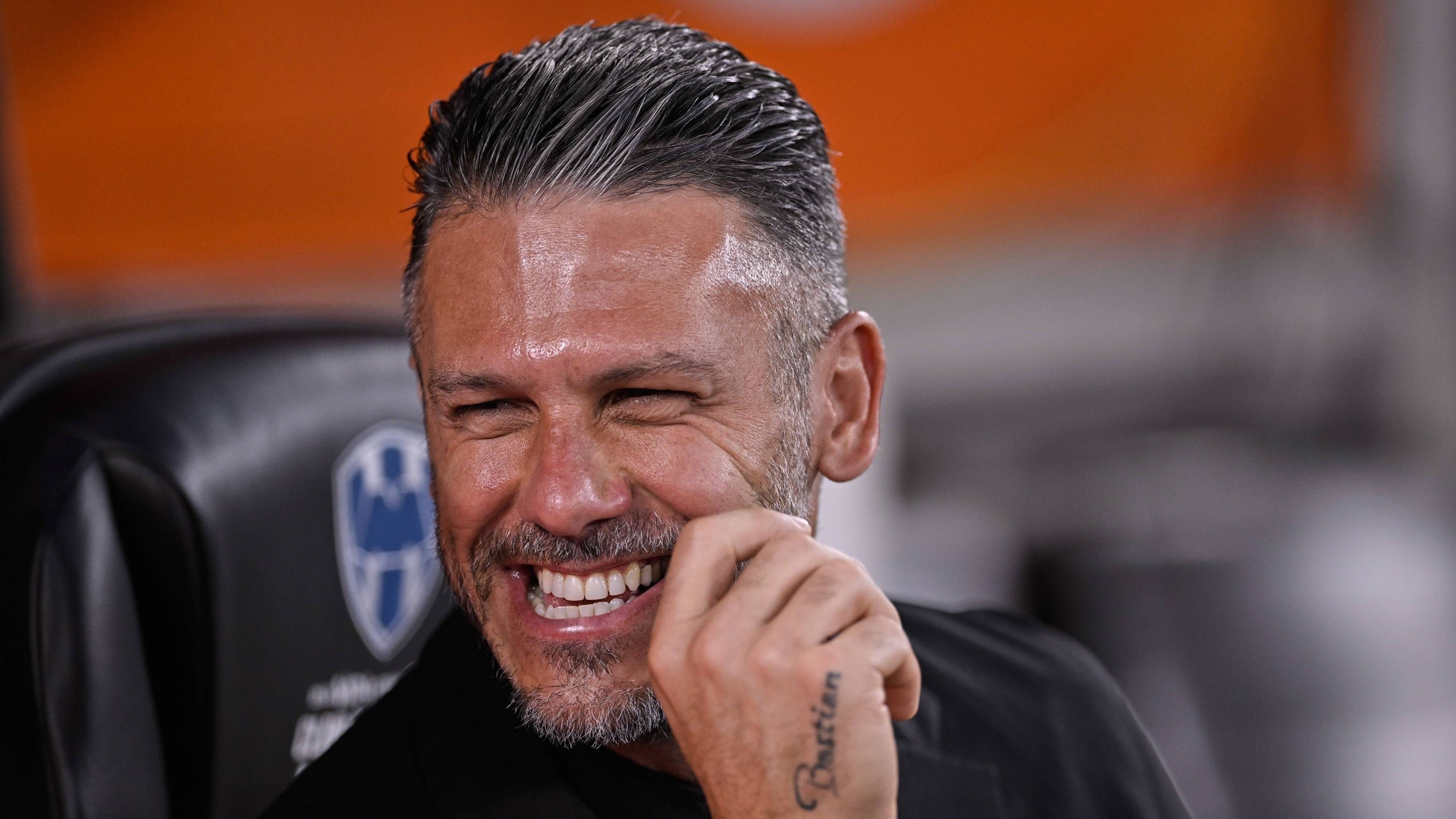 <strong>Martin Demichelis (vereinslos, zuletzt CF Monterrey)</strong><br>Wird ein ehemaliger Star des FC Bayern neuer Trainer bei der Borussia? Wie der "Kicker" berichtet, soll Demichelis zum Kandidatenkreis für die Nachfolge von Seoane zählen. Der 44-Jährige wurde im vergangenen Mai als Trainer des Monterrey CF aus Mexiko entlassen und stünde damit umgehend zur Verfügung. Zuvor stand Demichelis unter anderem auch bei River Plate in Argentinien an der Seitenlinie sowie bei diversen Jugendmannschaften des deutschen Rekordmeisters.