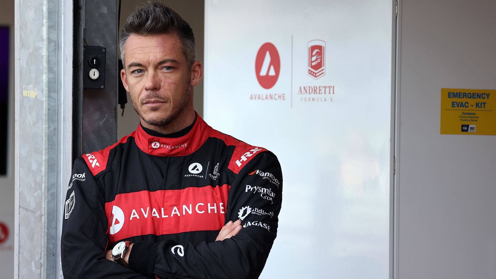 
                <strong>Andre Lotterer (Andretti)</strong><br>
                In Jakarta nicht am Start war Andre Lotterer. Der Maserati-Fahrer nahm am Wochenende an einem Vortest für das 24-Stunden-Rennen von Le Mans teil und wurde vertreten von ...
              