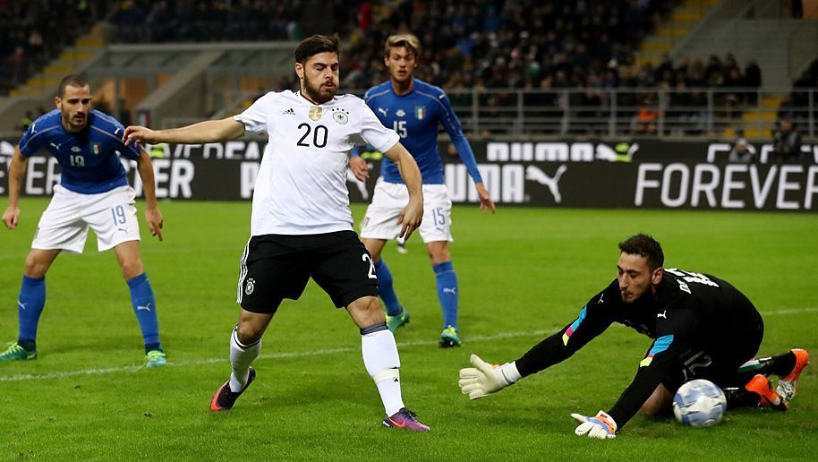 
                <strong>Kevin Volland</strong><br>
                Kevin Volland: Kam in der 60. Minute für Müller und brachte ein wenig frischen Wind. Pech hatte er bei seinem Abseitstreffer, war auch sonst sehr motiviert und ein Aktivposten. ran-Note: 3
              