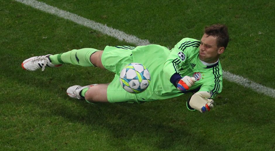 
                <strong>Manuel Neuer (Saison 2011/2012)</strong><br>
                Platz 6: Manuel Neuer (Saison 2011/2012) mit dem FC Bayern München. Bis zum "Finale dahoam" wird die Nummer eins in zwölf Einsätzen nur neunmal überwunden (Quote von 0,75). Ausgerechnet im Elfmeterschießen des Endspiels (3:4) kann Neuer den Titel aber nicht festhalten.
              