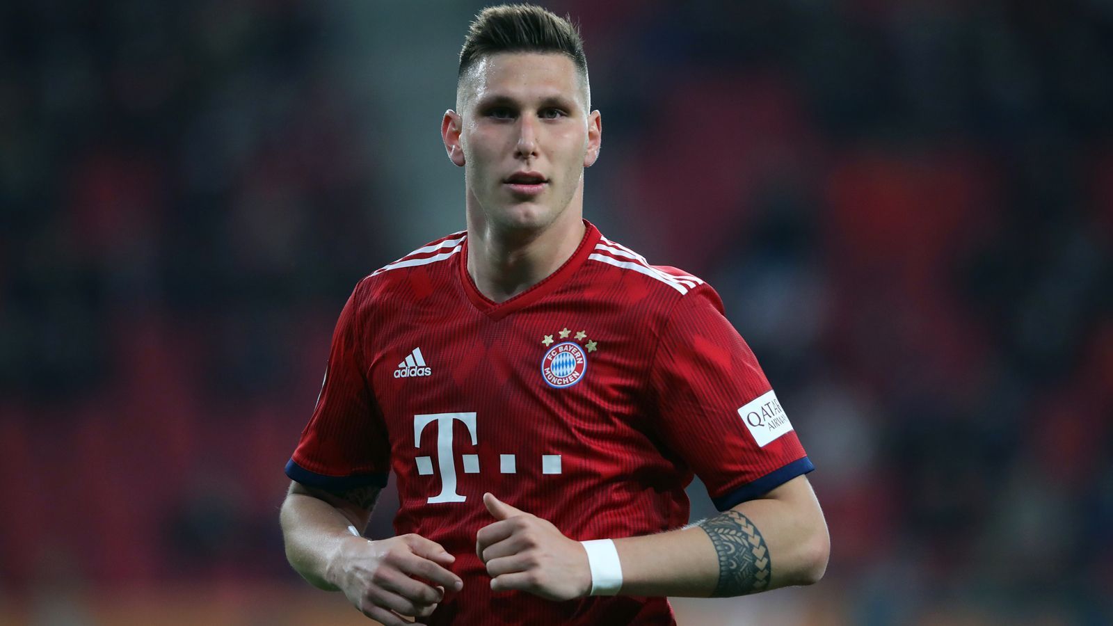 
                <strong>FC Bayern München</strong><br>
                Niklas Süle (23 Jahre, Abwehr)Transferwert: 70 Millionen EuroVertrag bis: 2022
              