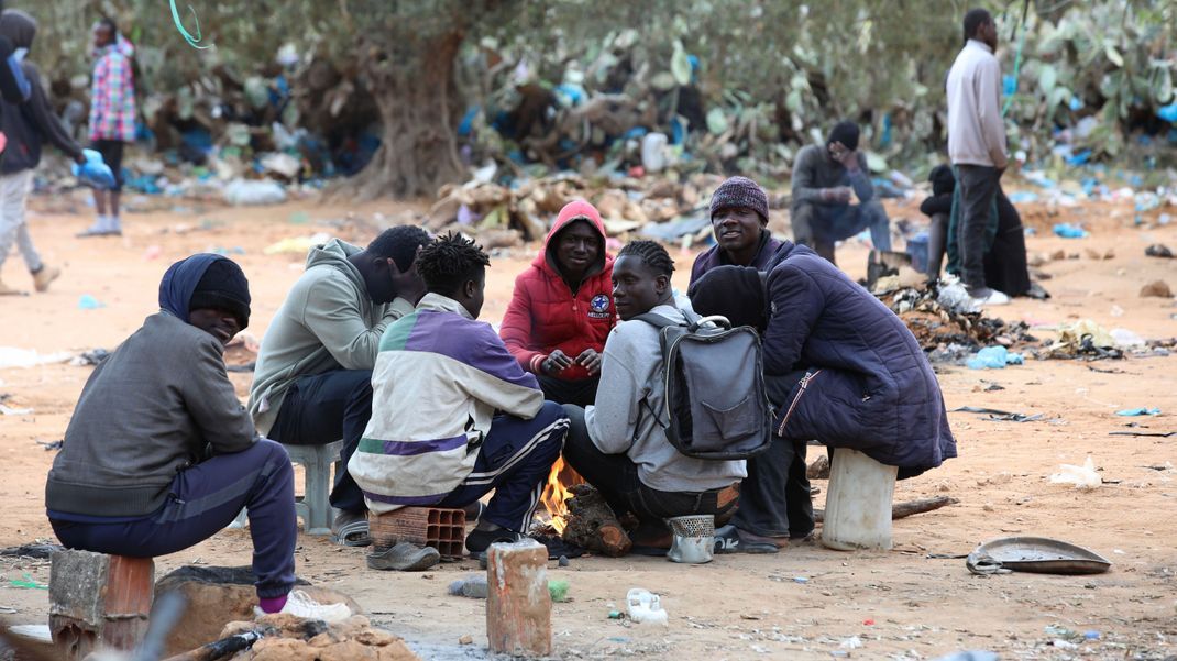 Migranten wurden in Tunesien und anderen Partnerländern der EU in die Wüste verschleppt.