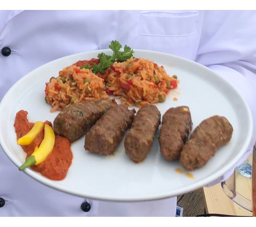 Cevapcici mit Reis und Ajvar | Abenteuer Leben täglich