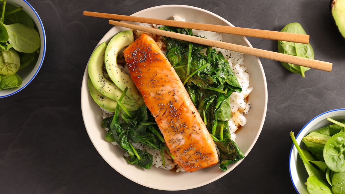 Lachs-Teriyaki-Bowl