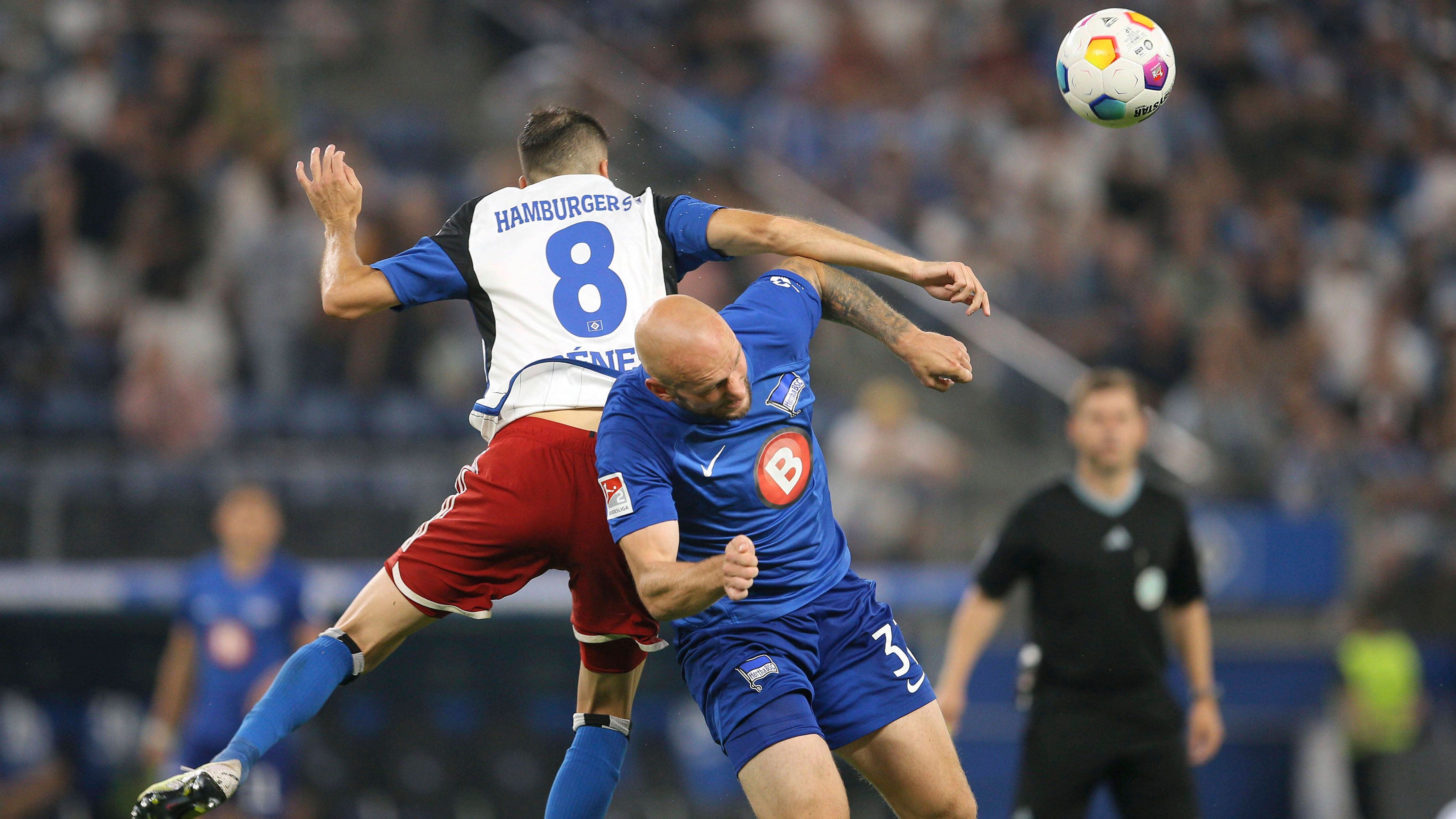 <strong>Hertha BSC - Hamburger SV</strong><br>Hertha gegen HSV - das klingt nach Bundesliga. Dabei ist es das dritte Zweitliga-Duell im diesjährigen DFB-Pokal-Achtelfinale. Und auch so verspricht die Partie einiges. Im August trafen die beiden in Hamburg aufeinander. Der HSV setzte sich klar und deutlich mit 3:0 durch.