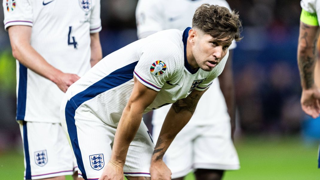 240714 John Stones of England looks dejected during the UEFA EURO, EM, Europameisterschaft,Fussball 2024 Football Championship final between Spain and England on July 14, 2024 in Berlin. Photo: Mathias Bergeld BILDBYRAN kod MB MB0946 fotboll football soccer fotball fotbolls-em europamästerskap em uefa euro uefa european football championship euro 2024 final spanien spain england bbeng depp *** 240714 John Stones of England looks dejected during the UEFA Euro 2024 Football Championship final between Spain and England on July 14, 2024 in Berlin Photo Mathias Bergeld BILDBYRAN code MB MB0946 fotboll football soccer fotballs em europamästerskap em uefa euro uefa european football championship euro 2024 final spanien spain england bbeng depp PUBLICATIONxNOTxINxSWExNORxAUTxFINxDEN Copyright: MATHIASxBERGELD BB240714MB134