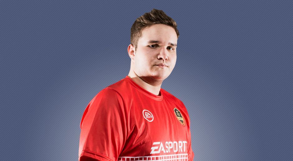 
                <strong>Tim "TheStrxngeR" Katnawatos (Deutschland)</strong><br>
                Der deutsche Youngster spielte dieses Jahr erstmals auf der internationalen Bühne. Jetzt fährt er nicht nur zum FIWC, vor wenigen Tagen unterschrieb er sogar beim FC Basel.
              