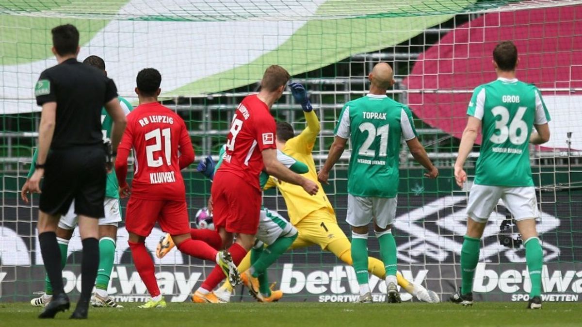 Alexander Sörloth trifft gleich zwei Mal für Leipzig