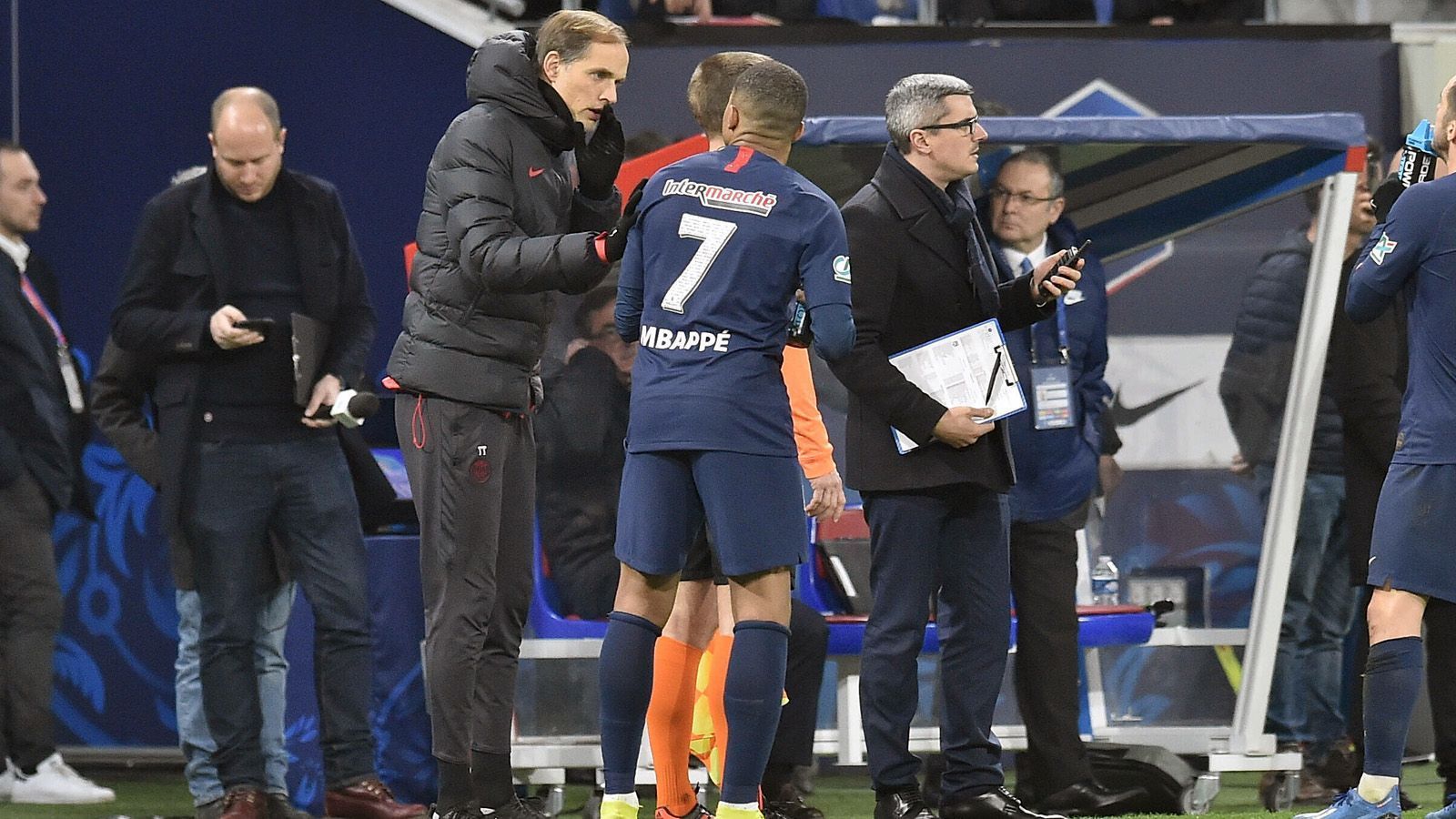 
                <strong>Thomas Tuchel (Frankreich)</strong><br>
                Meister im Ausland mit: Paris St. Germain (2018/19 und 2019/20)
              