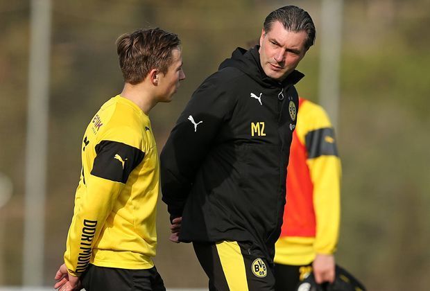 
                <strong>Im Fokus: Felix Passlack</strong><br>
                Auch bei Borussia Dortmund blickt man positiv auf die Entwicklung des Jungen aus Bottrop, wie Sportdirektor Michael Zorc dem "kicker" erklärte: "Wir haben Felix und die anderen Jungs auf dem Zettel."
              