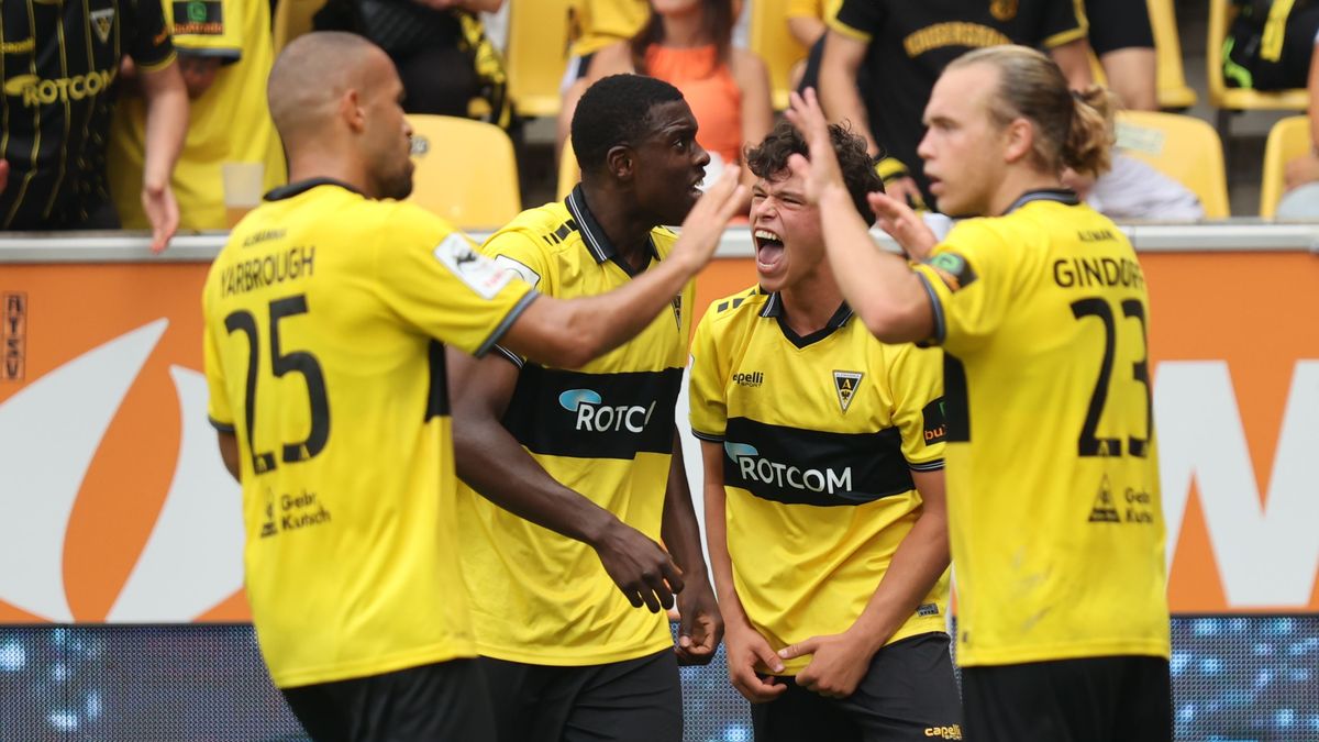 Alemannia Aachen v Waldhof Mannheim - 3. Liga