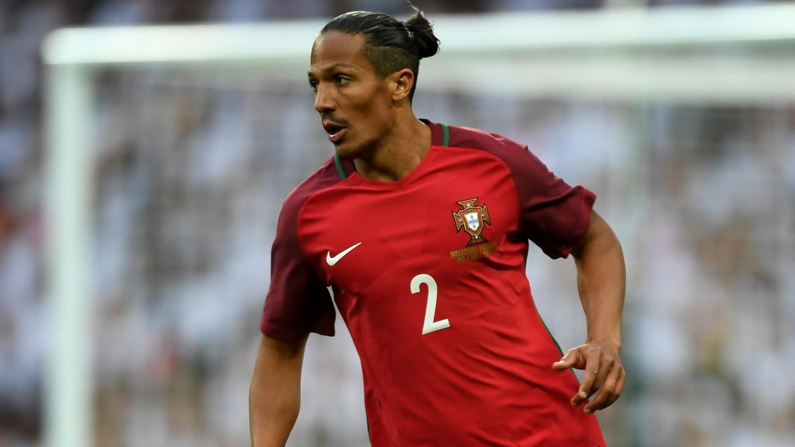 
                <strong>Platz 10: Bruno Alves (Portugal)</strong><br>
                Alter: 36Geburtstag: 27. November 1981 
              