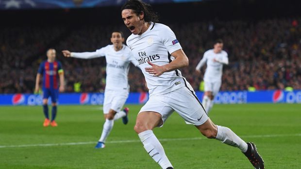 
                <strong>Edinson Cavani (Paris Saint-Germain)</strong><br>
                Seit Zlatan Ibrahimovic PSG verlassen hat, ist Edinson Cavani unumstrittener Torjäger beim französischen Meister der vergangenen vier Jahre. 35 Tore in 35 Spielen: So lautet seine umwerfende Quote Cavanis in der Ligue 1. Der Stürmer aus Uruguay ist deshalb auch zu Frankreichs Fußballer des Jahres. 
              