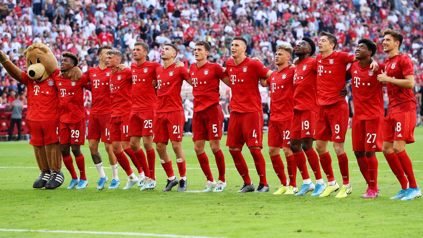 
                <strong>Platz 4: FC Bayern München</strong><br>
                UEFA Fünfjahreswertung: 104,000 Punkte.
              