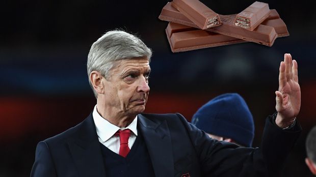 
                <strong>FC Arsenal: Schokoriegel</strong><br>
                Während heutzutage in nahezu jedem Klub auf gesunde Ernährung geachtet wird, dürfte Arsene Wenger bei seiner Ankunft in London 1996 in viele fragende Gesichter geschaut haben, als er seinen Spielern damals schon sämtliche Schokoriegel verbot.
              