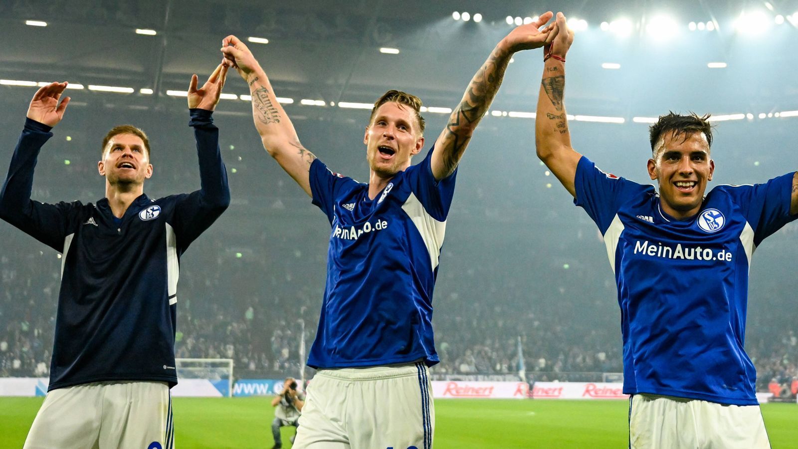 
                <strong>Platz 14 (geteilt): FC Schalke 04</strong><br>
                44,2 Millionen Euro&#x2022; national: 37,2 Millionen Euro<br>&#x2022; international: 7,0 Millionen Euro<br>
              