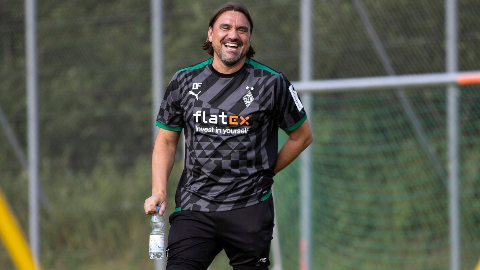 
                <strong>Platz 6: Daniel Farke (Borussia Mönchengladbach) </strong><br>
                Geschätztes Jahresgehalt: 2,2 Millionen Euro
              