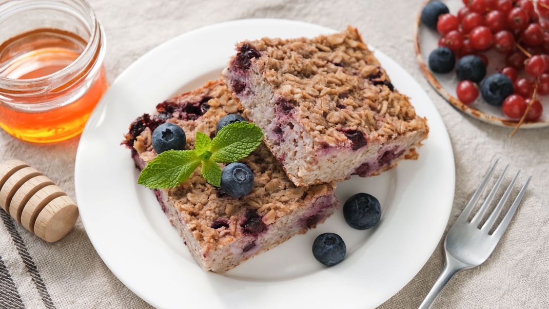 Baked Oats lassen sich auch ganz vegan ohne Eier oder tierische Milch herstellen.